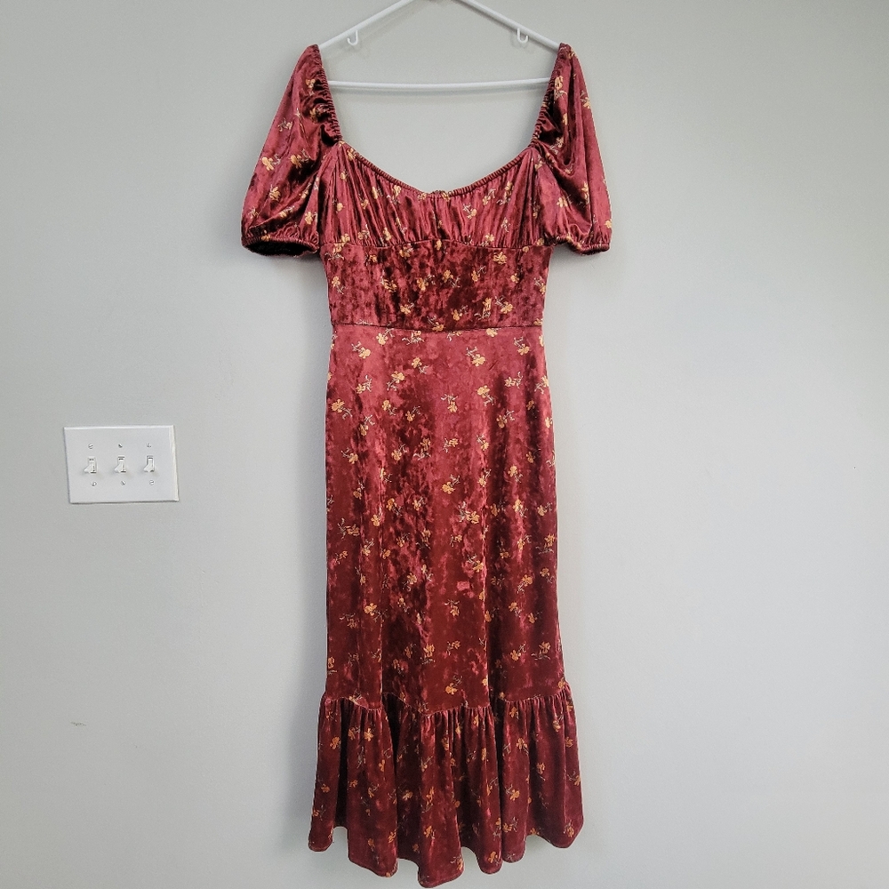 Lait Collection Brielle Velvet Floral Midi Dress Women's Size M Milkmaid Formal